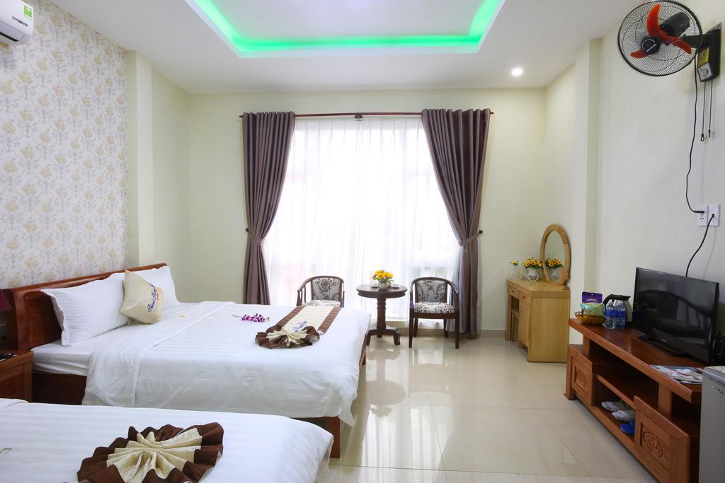 Thanh Hoang Chau Hotel Da Nang Buitenkant foto